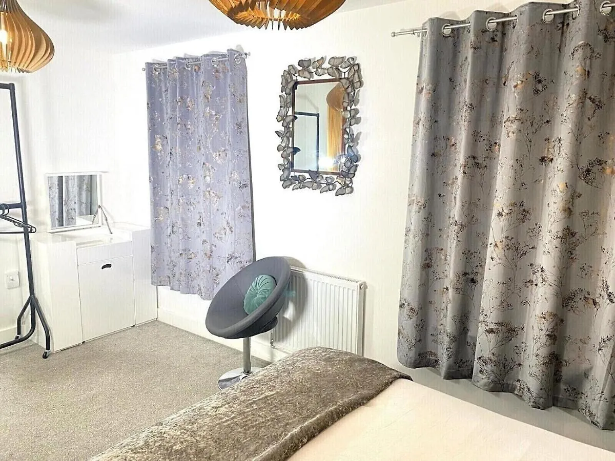 ☆Igloo Magnoliaview Luxe Townhouse + Free Parking☆ Βίλα Λιντς